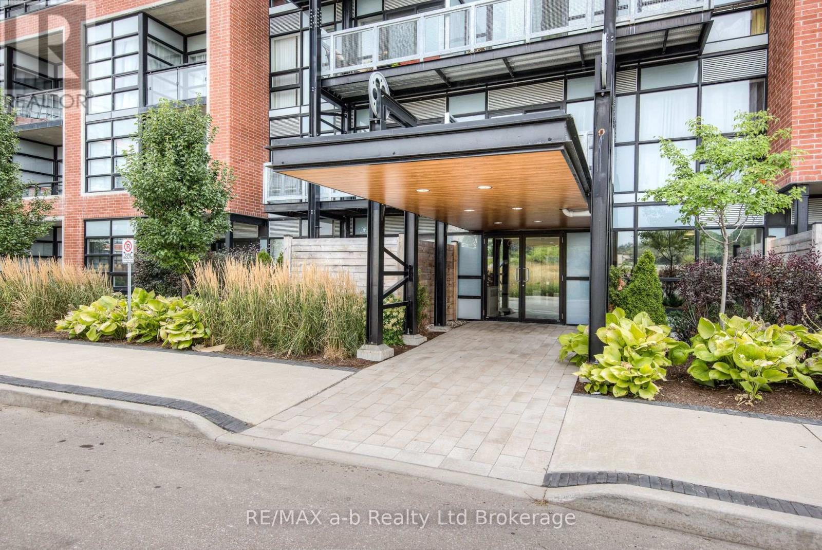 415 - 155 St Leger Street, Kitchener, Ontario  N2H 0B9 - Photo 2 - X12692736