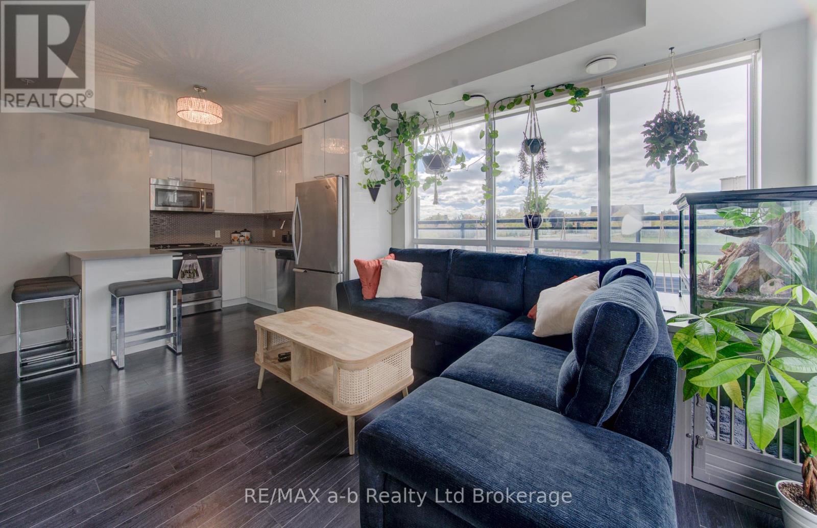 415 - 155 St Leger Street, Kitchener, Ontario  N2H 0B9 - Photo 6 - X12692736