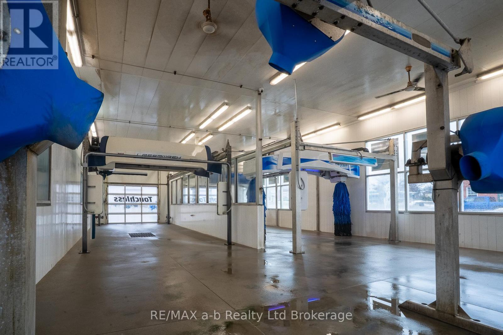 771 Dundas Street, Woodstock (Woodstock - North), Ontario  N4S 1G1 - Photo 10 - X12692822