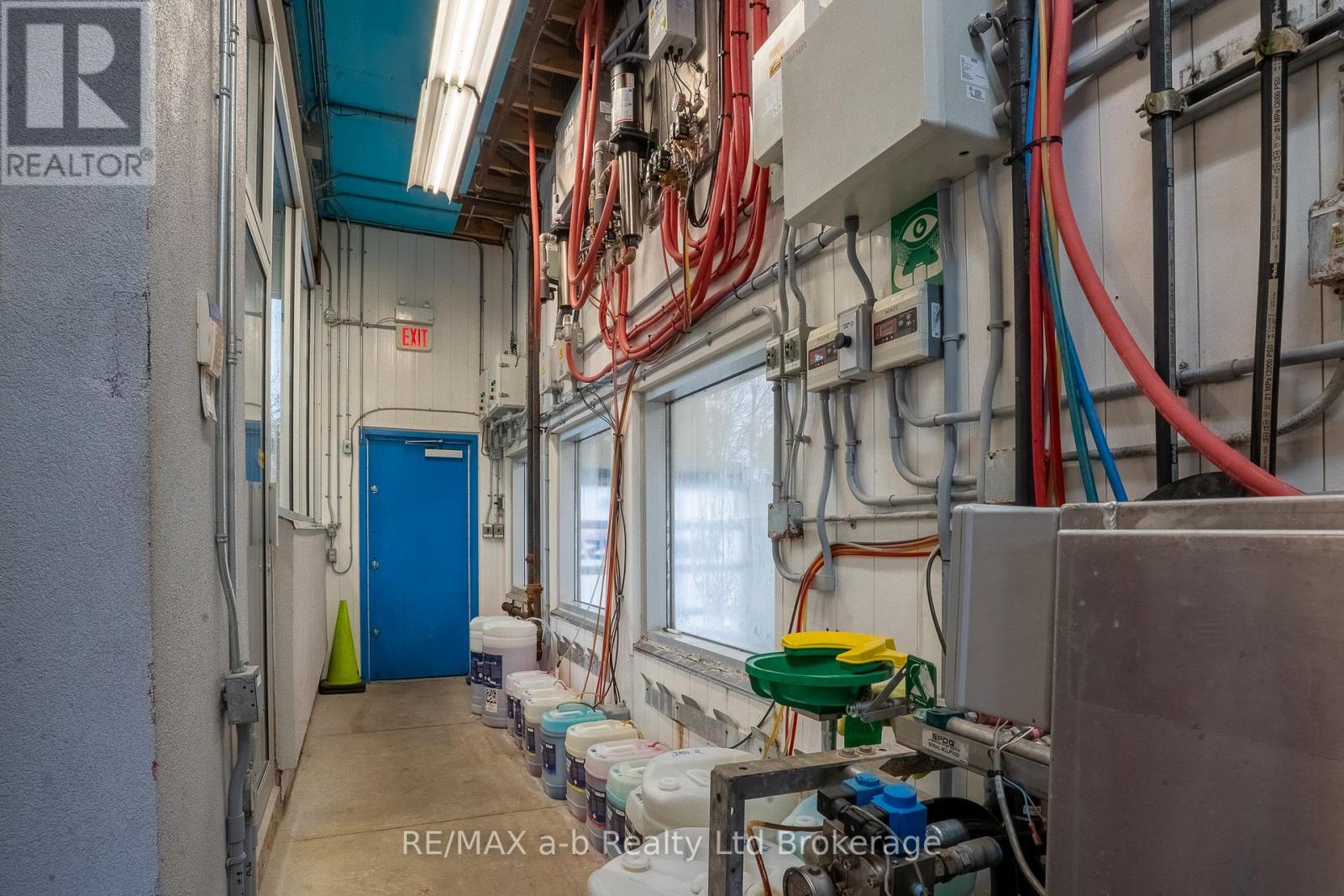 771 Dundas Street, Woodstock (Woodstock - North), Ontario  N4S 1G1 - Photo 11 - X12692822