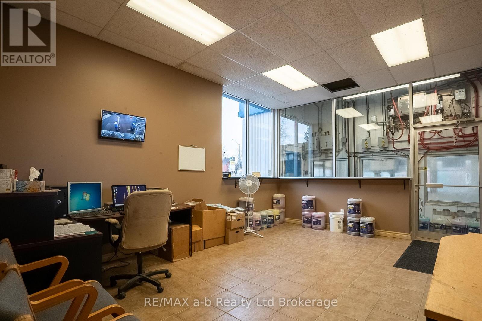 771 Dundas Street, Woodstock (Woodstock - North), Ontario  N4S 1G1 - Photo 13 - X12692822