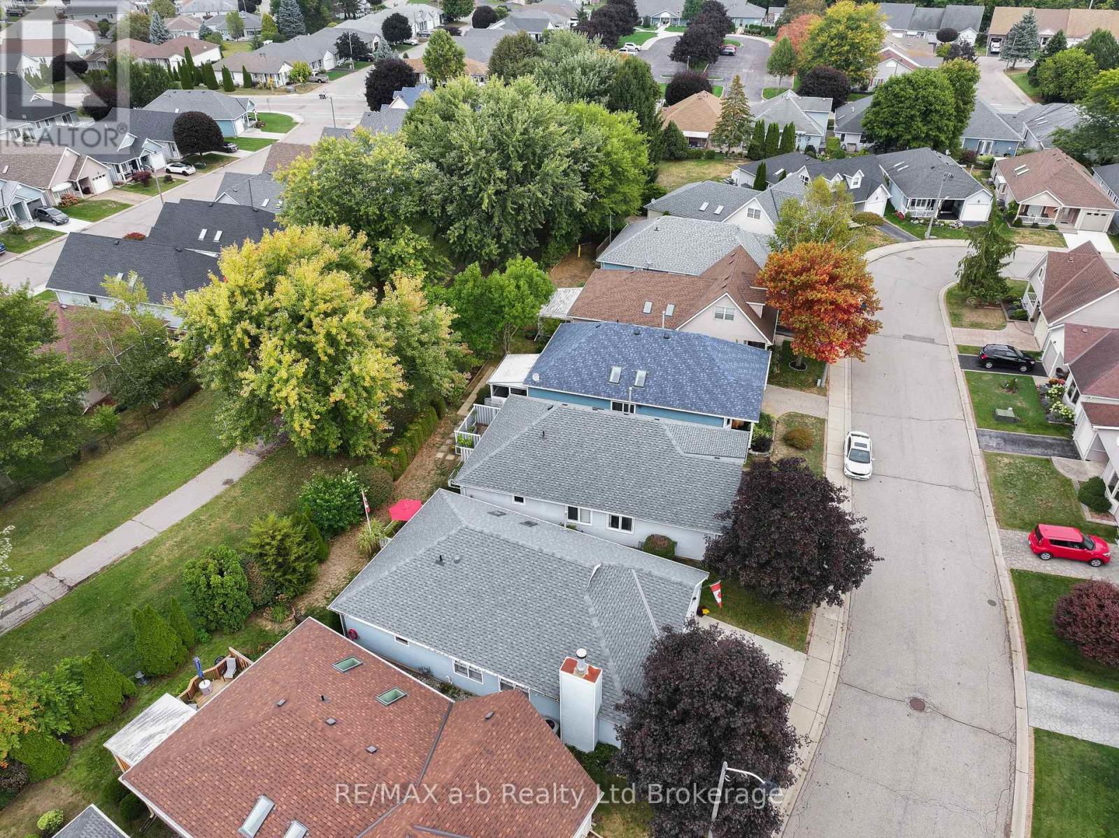 53 Hawkins Crescent, Tillsonburg, Ontario  N4G 5K6 - Photo 29 - X12692898