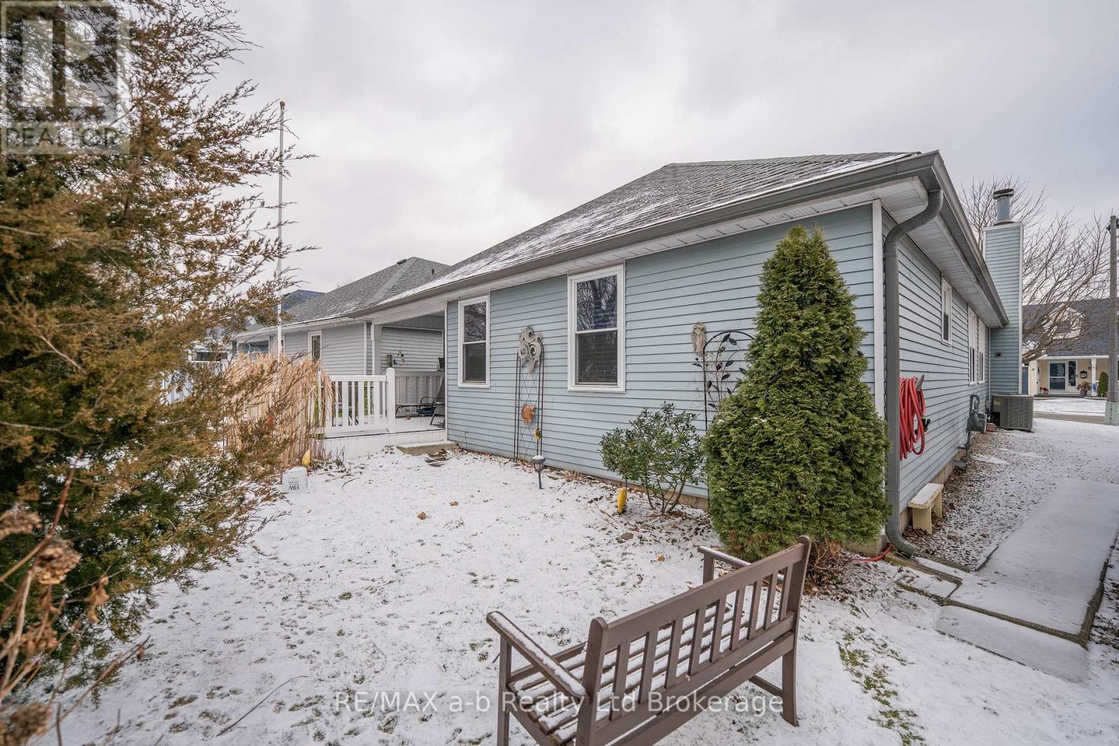 53 Hawkins Crescent, Tillsonburg, Ontario  N4G 5K6 - Photo 31 - X12692898