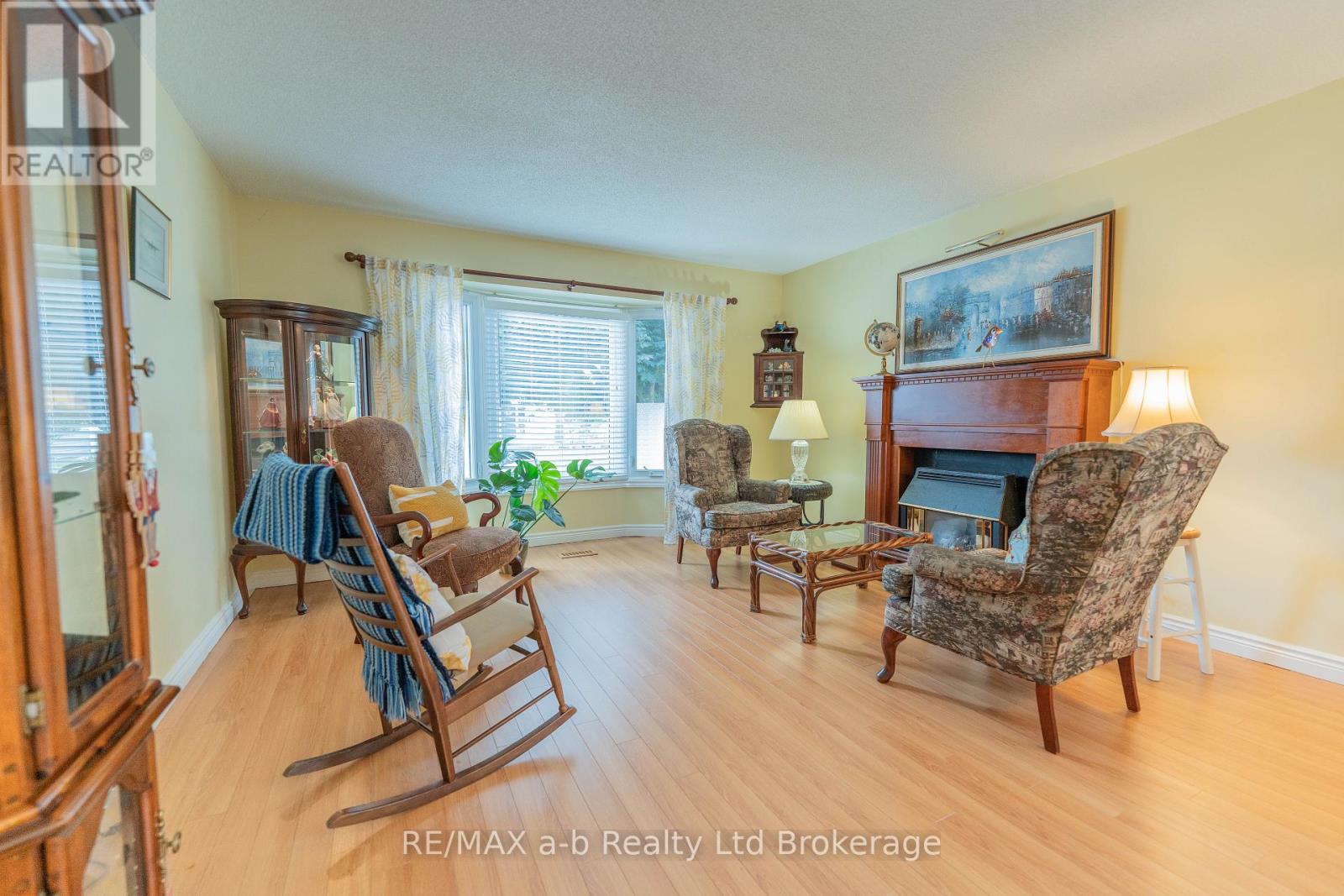 53 Hawkins Crescent, Tillsonburg, Ontario  N4G 5K6 - Photo 6 - X12692898