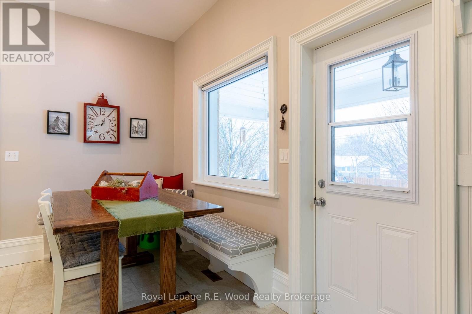 18 Main Street E, Norwich (Norwich Town), Ontario  N0J 1P0 - Photo 11 - X12696862