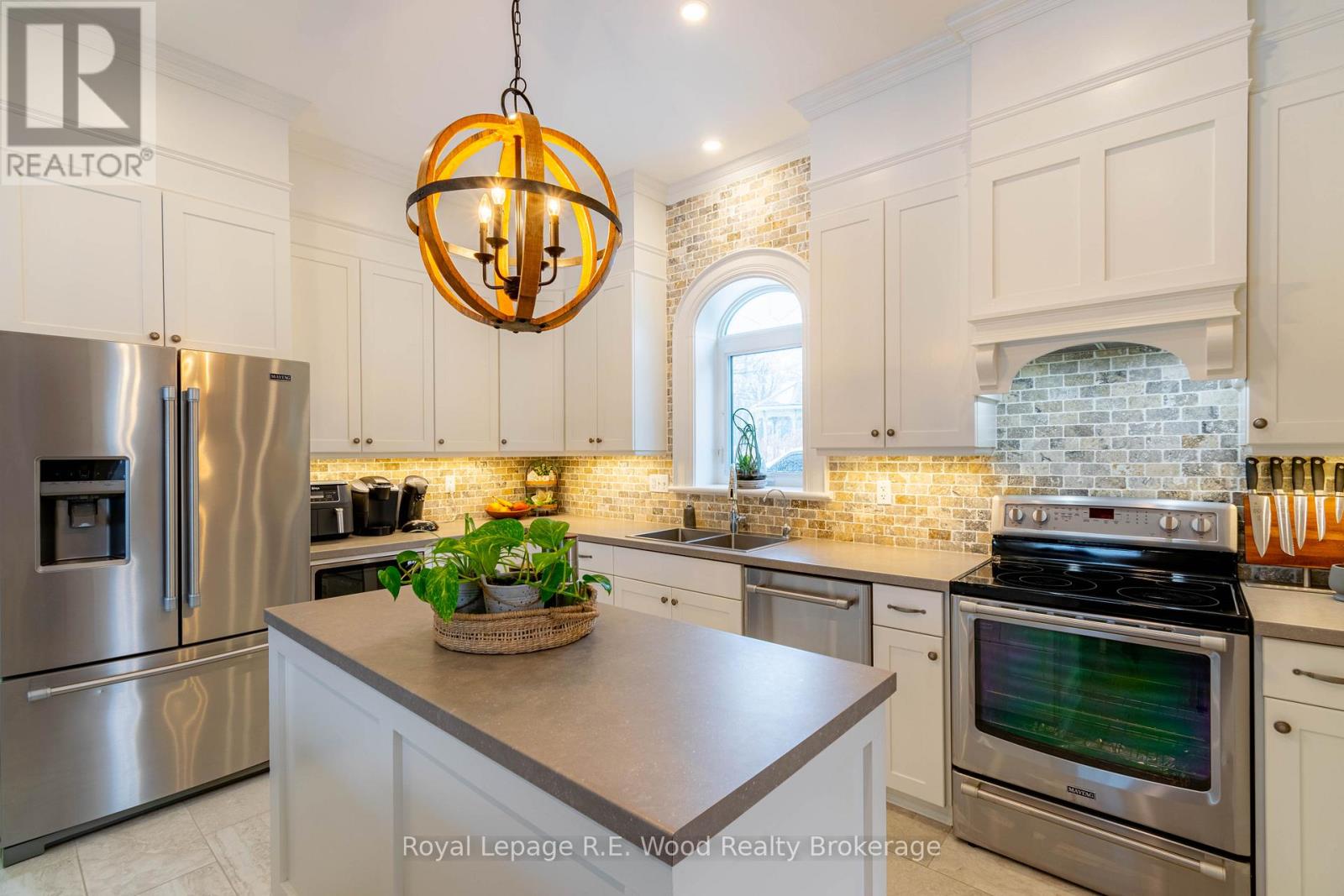 18 Main Street E, Norwich (Norwich Town), Ontario  N0J 1P0 - Photo 14 - X12696862