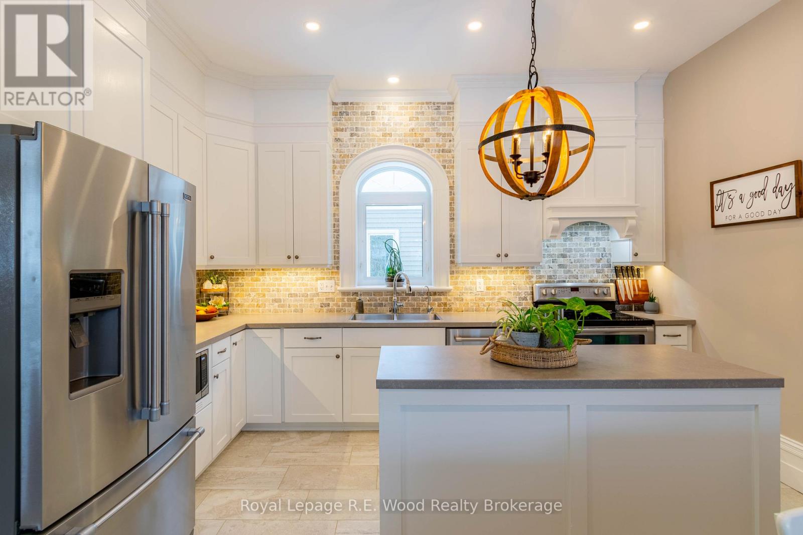 18 Main Street E, Norwich (Norwich Town), Ontario  N0J 1P0 - Photo 15 - X12696862