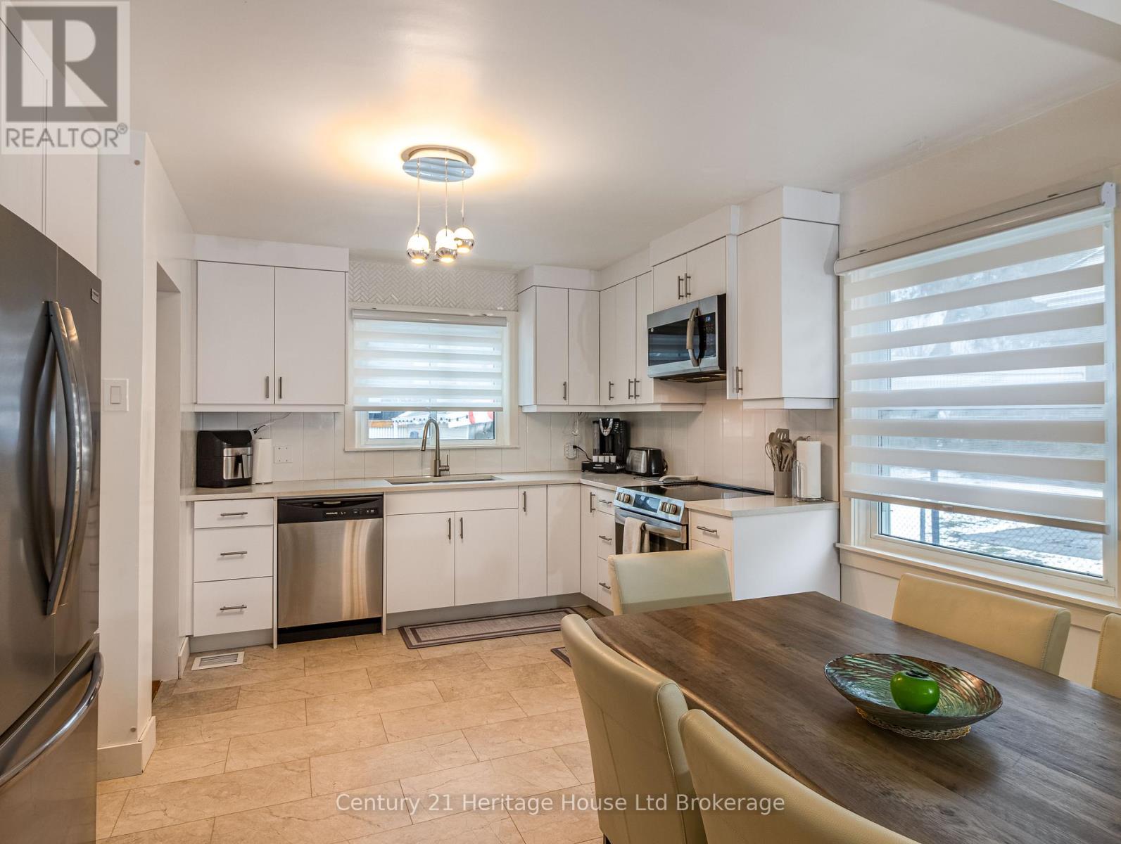 634 Wallace Street, London East (East C), Ontario  N5Y 3R7 - Photo 7 - X12698928