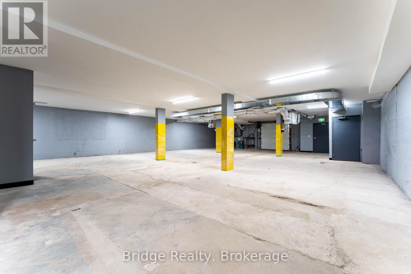 290 Dundas Street, Woodstock (Woodstock - North), Ontario  N4S 1B2 - Photo 37 - X12701568