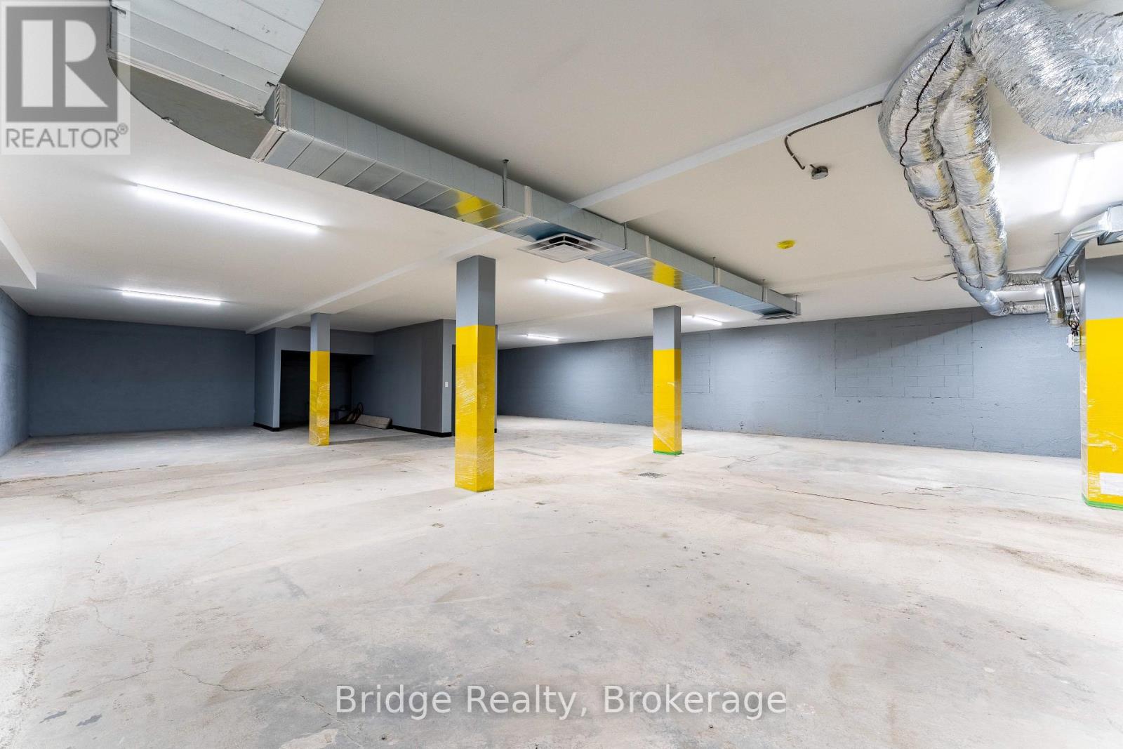 290 Dundas Street, Woodstock (Woodstock - North), Ontario  N4S 1B2 - Photo 38 - X12701568