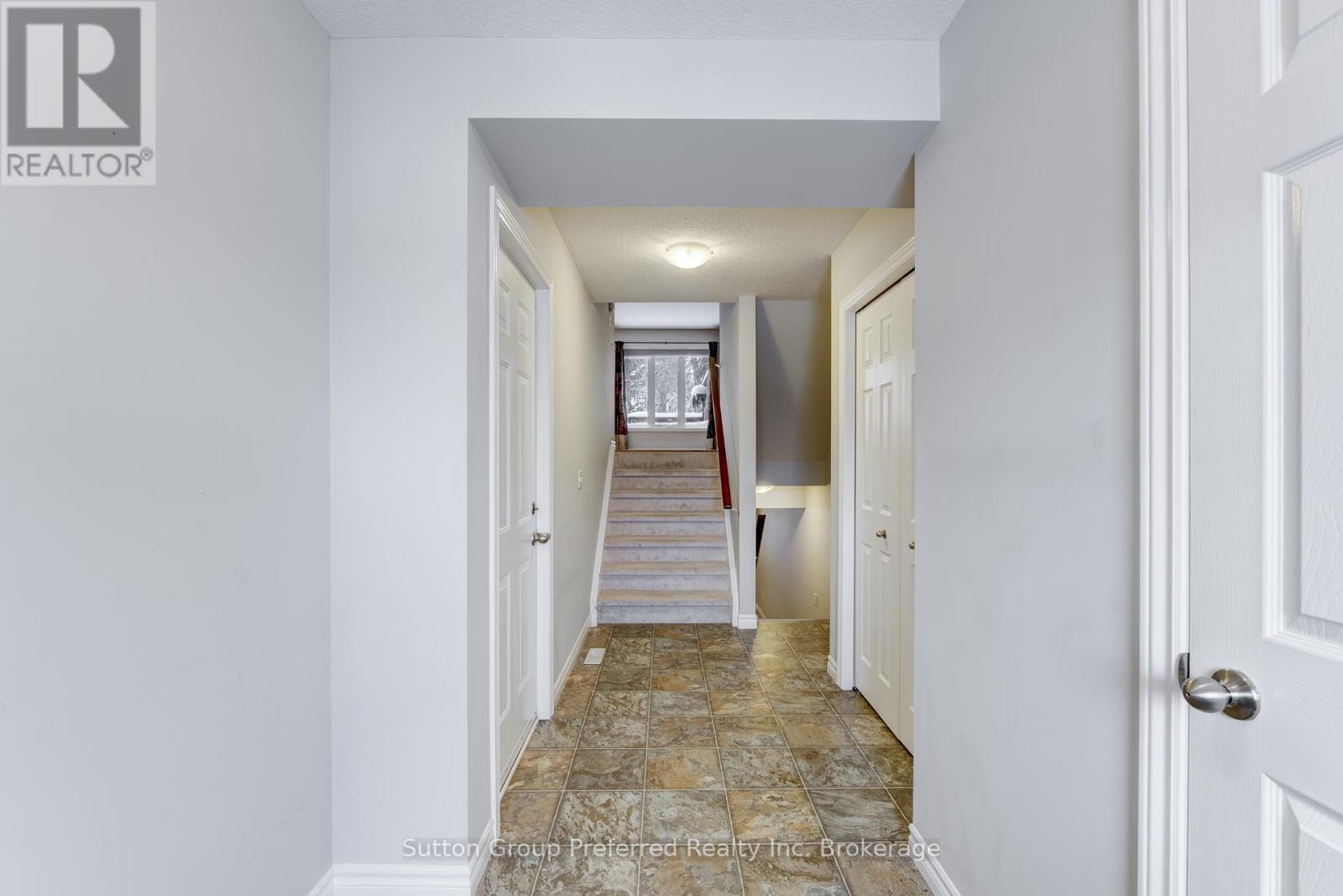 3 - 176 Ferguson Drive, Woodstock (Woodstock - South), Ontario  N4V 0G6 - Photo 6 - X12702196