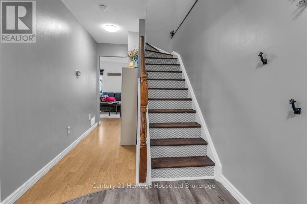 23 Tulip Drive, Tillsonburg, Ontario  N4G 5S5 - Photo 10 - X12702270