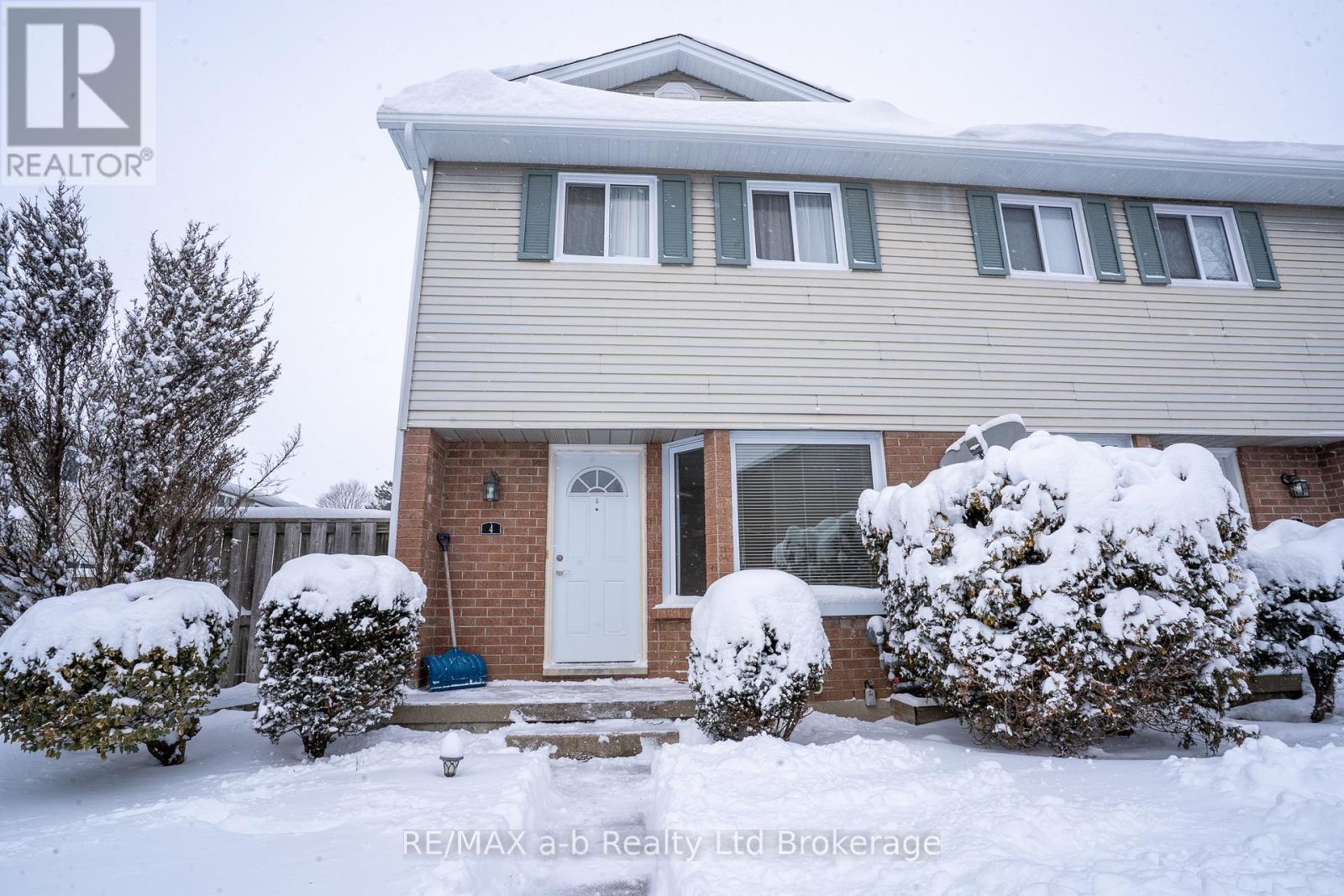 4 - 10 Dufferin Street, Norwich (Norwich Town), Ontario  N0J 1P0 - Photo 2 - X12705076
