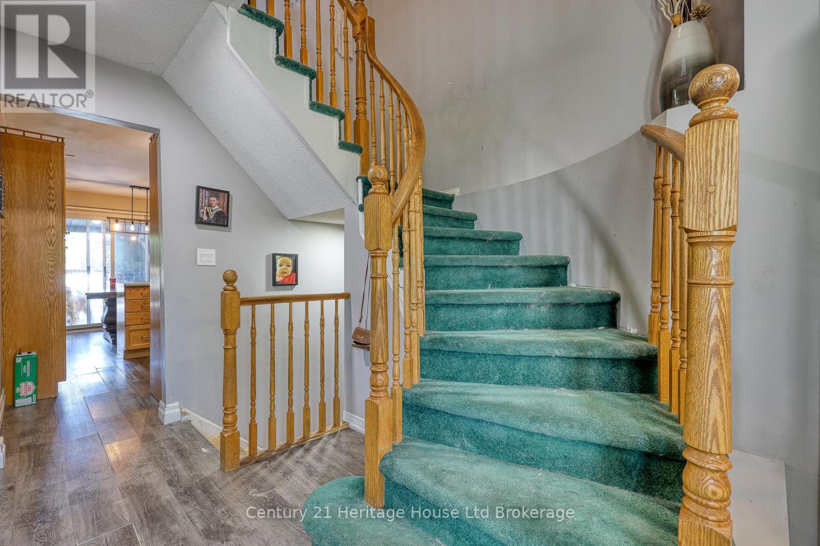 60 Canrobert Street, Woodstock (Woodstock - South), Ontario  N4S 8W9 - Photo 5 - X12705472