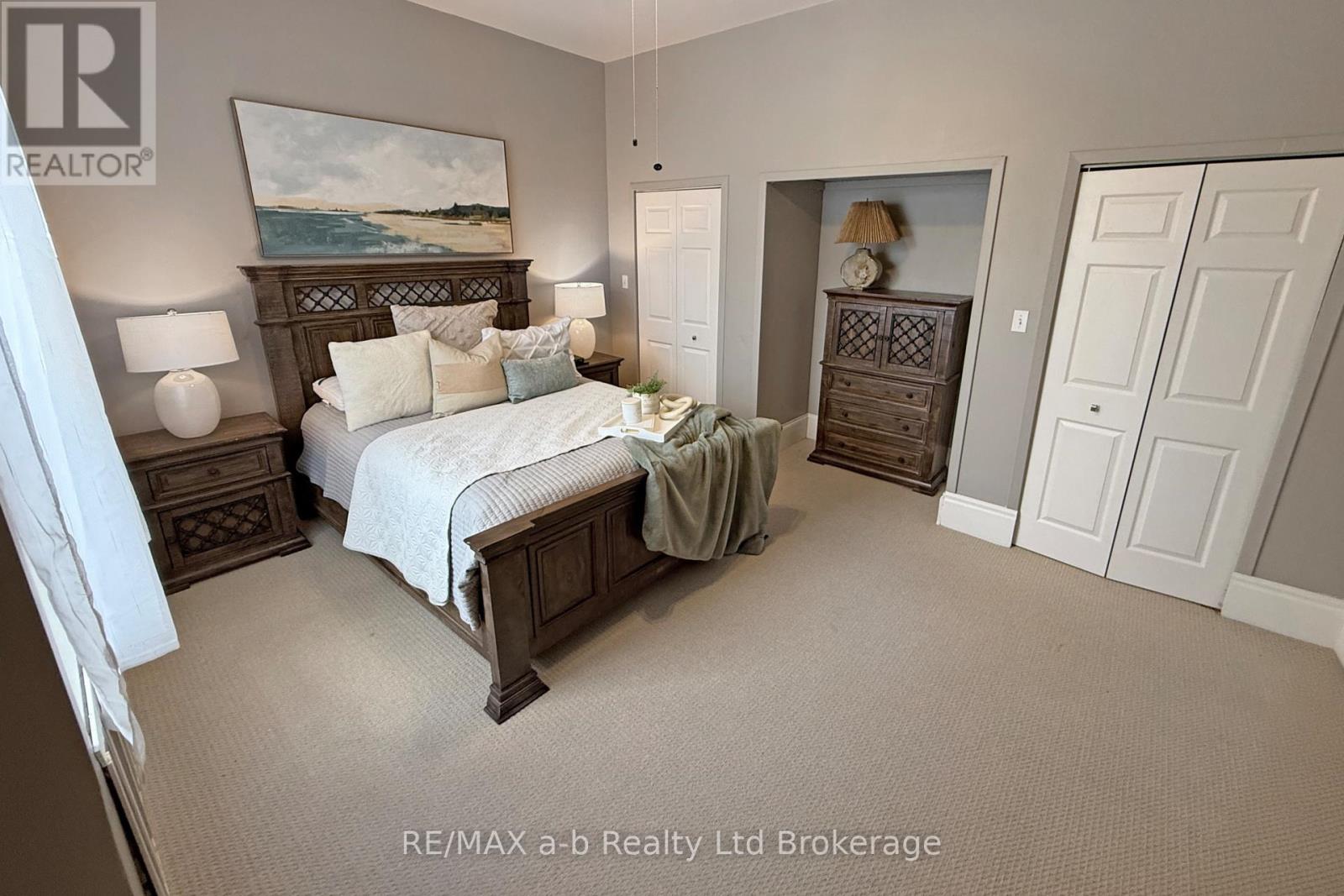 63 Vansittart Avenue, Woodstock (Woodstock - North), Ontario  N4S 6E3 - Photo 29 - X12705604