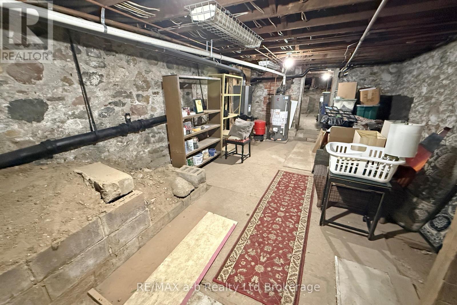 63 Vansittart Avenue, Woodstock (Woodstock - North), Ontario  N4S 6E3 - Photo 36 - X12705604