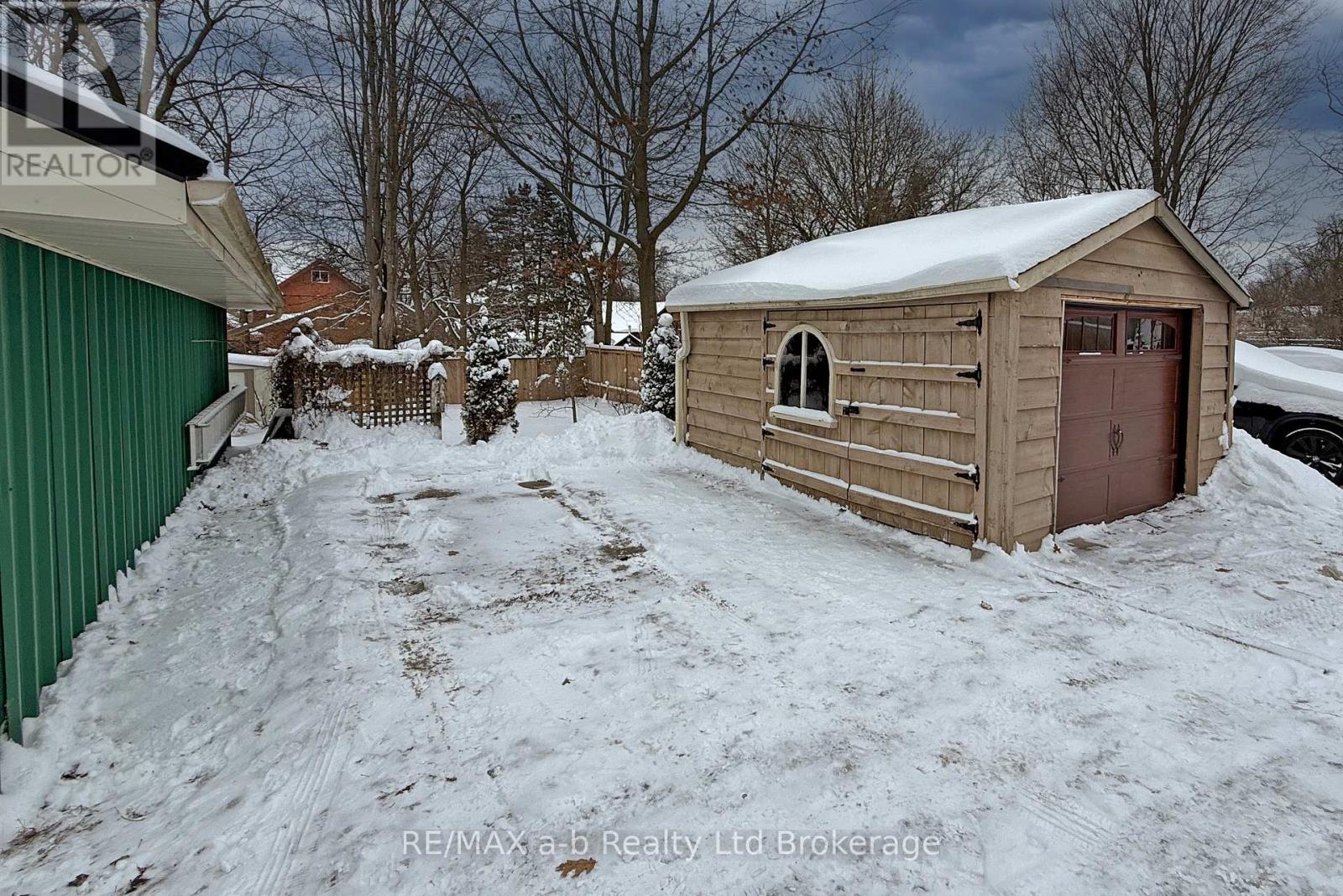 63 Vansittart Avenue, Woodstock (Woodstock - North), Ontario  N4S 6E3 - Photo 43 - X12705604