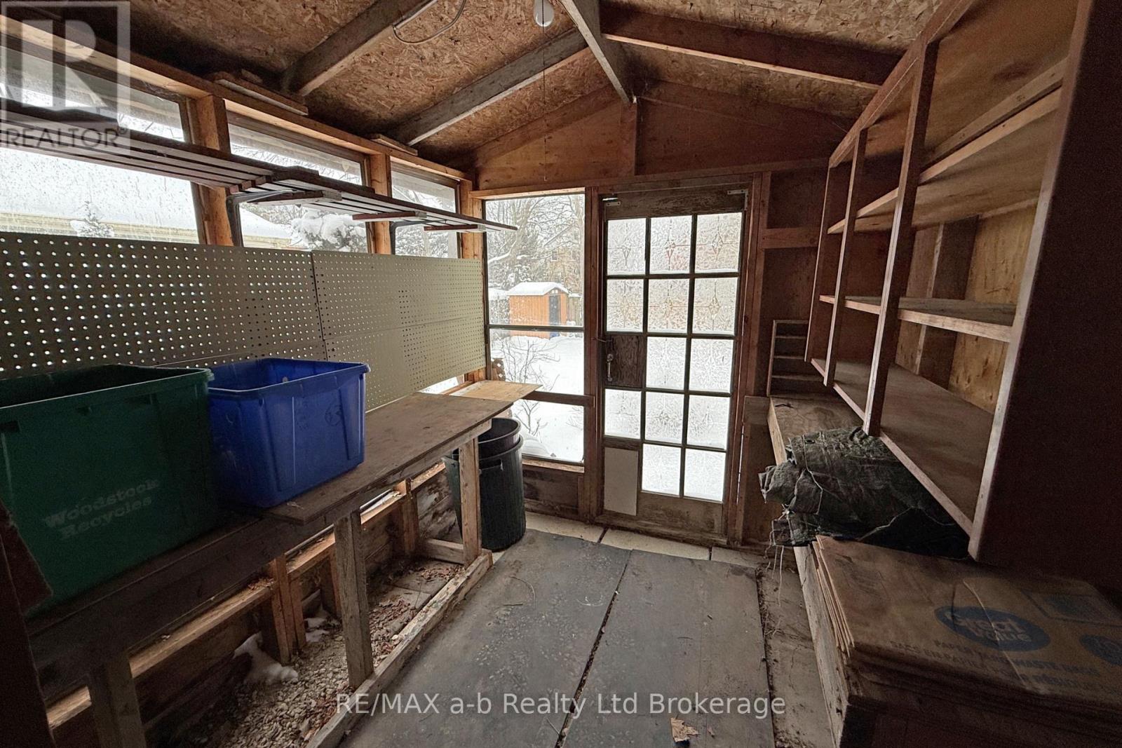 63 Vansittart Avenue, Woodstock (Woodstock - North), Ontario  N4S 6E3 - Photo 47 - X12705604