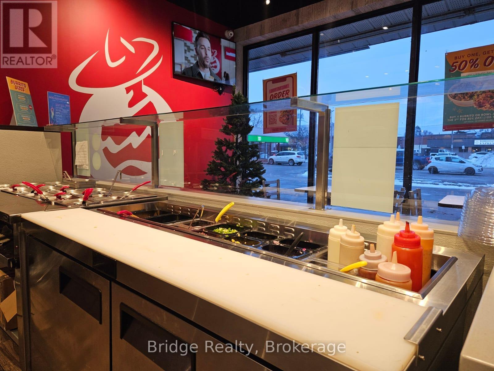 135 King Street, Norfolk (Delhi), Ontario  N4B 1X9 - Photo 10 - X12705606