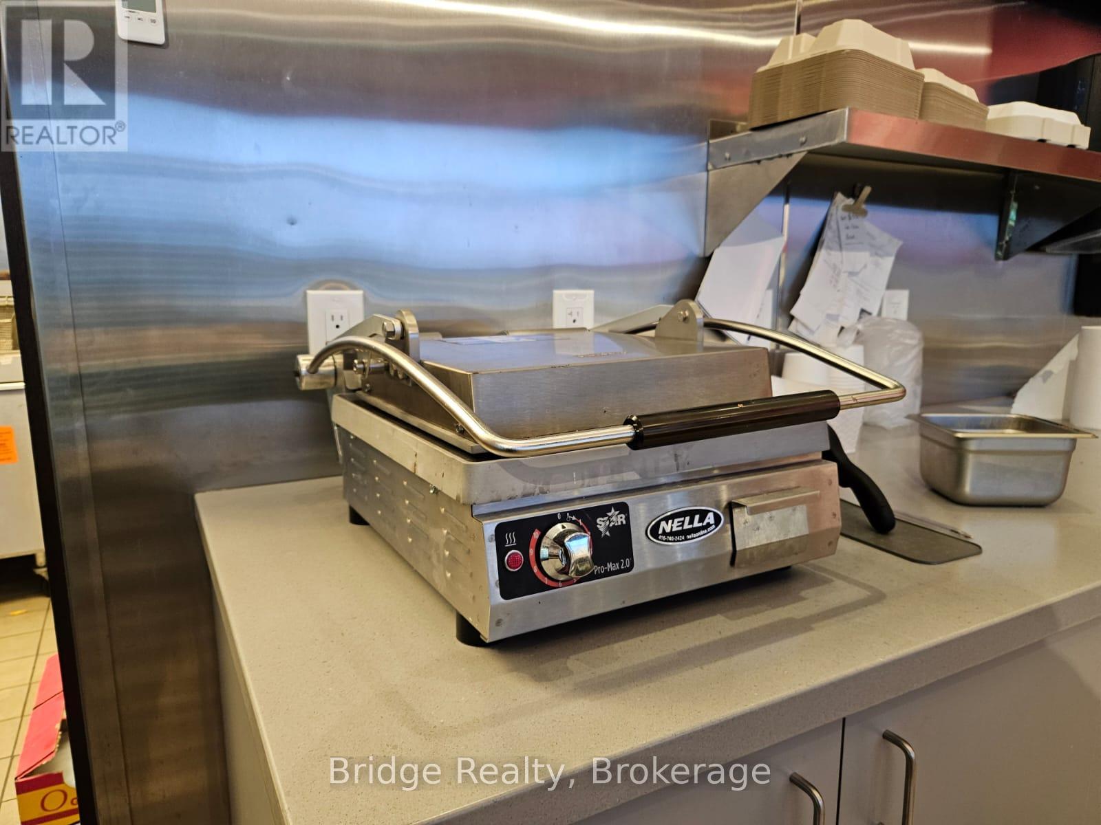 135 King Street, Norfolk (Delhi), Ontario  N4B 1X9 - Photo 13 - X12705606