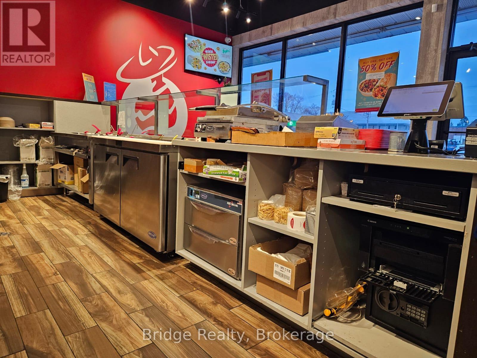 135 King Street, Norfolk (Delhi), Ontario  N4B 1X9 - Photo 15 - X12705606