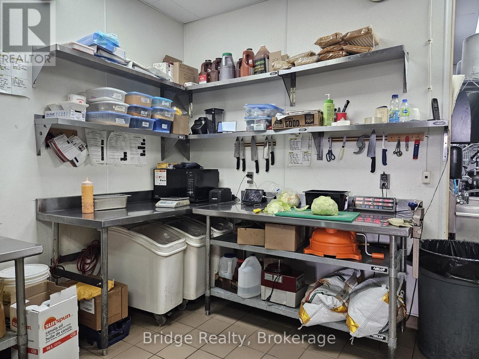 1782 Stone Church Road E, Hamilton (Stoney Creek Mountain), Ontario  L8J 0B4 - Photo 22 - X12705648