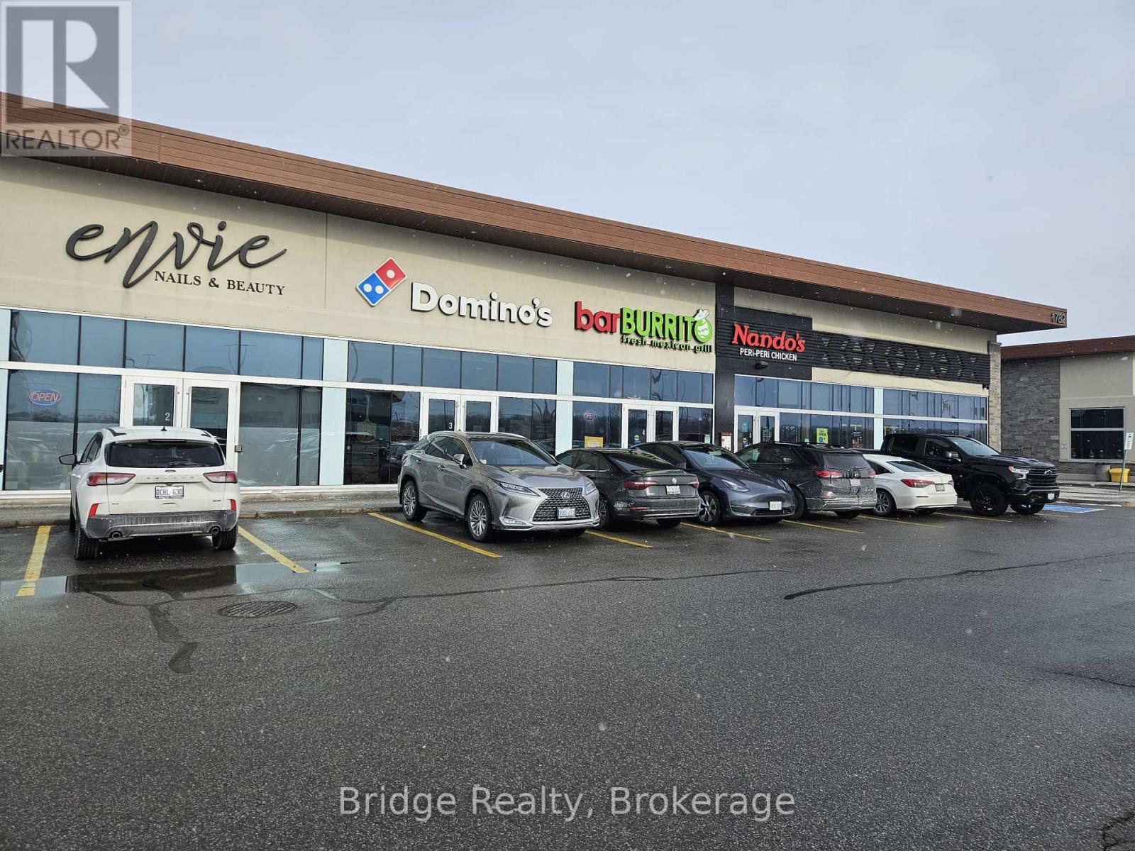 1782 Stone Church Road E, Hamilton (Stoney Creek Mountain), Ontario  L8J 0B4 - Photo 3 - X12705648