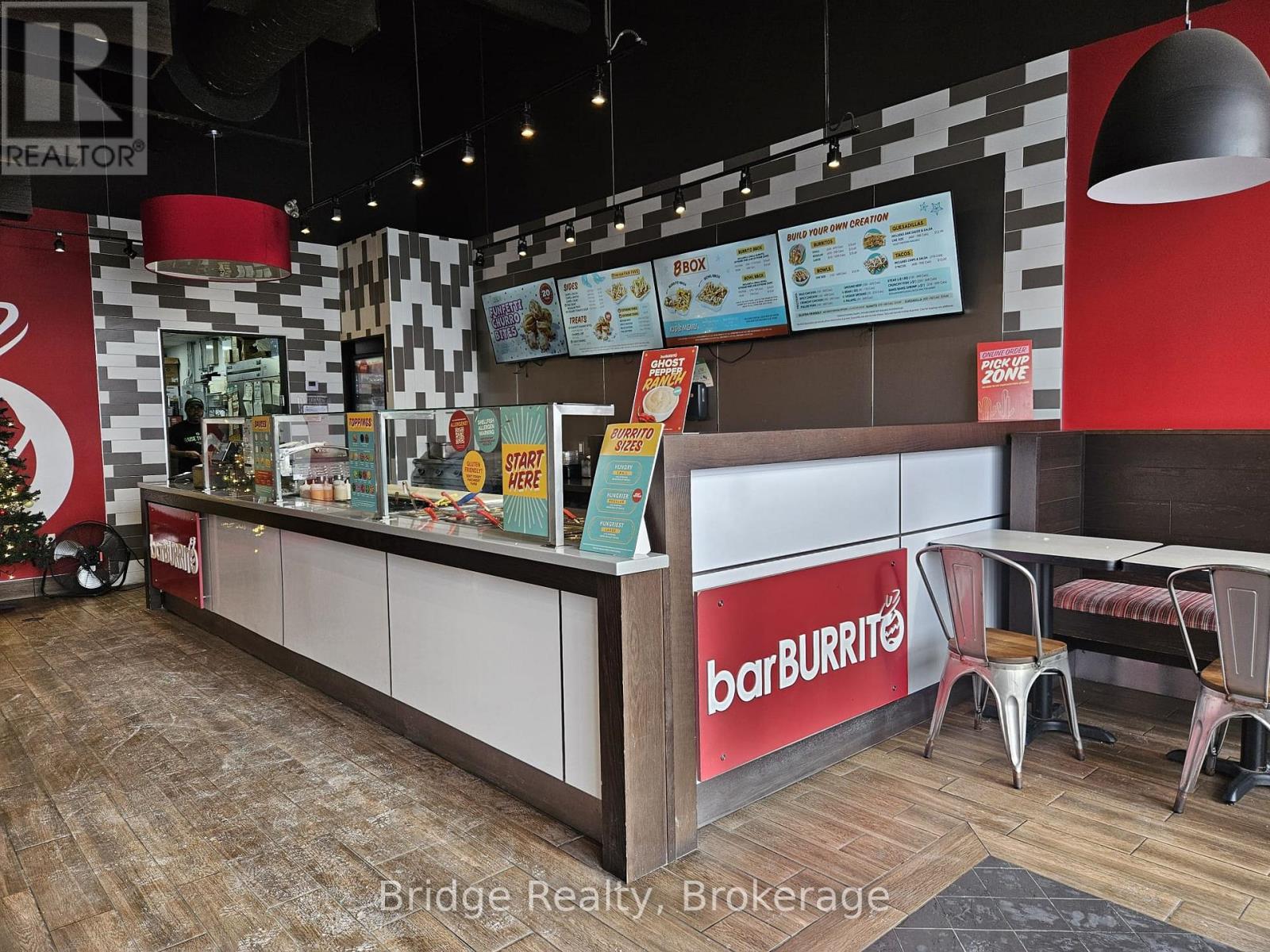 1782 Stone Church Road E, Hamilton (Stoney Creek Mountain), Ontario  L8J 0B4 - Photo 5 - X12705648