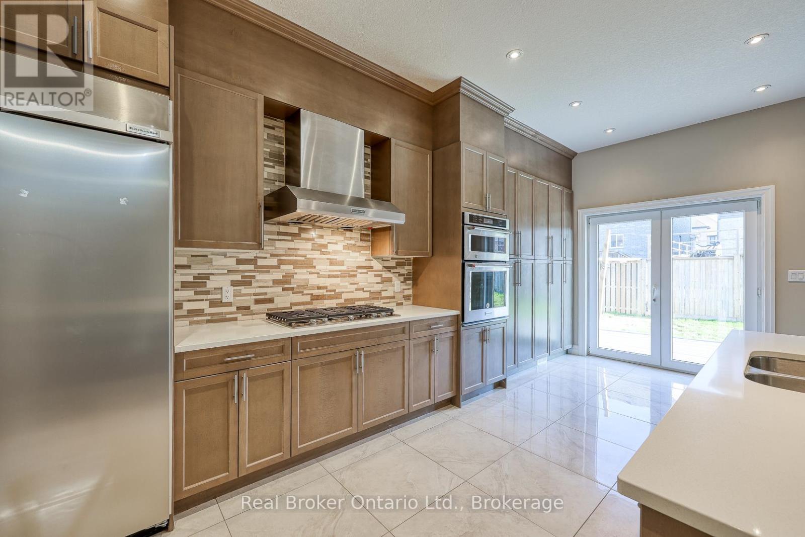 804 Normandy Drive, Woodstock (Woodstock - North), Ontario  N4T 0E6 - Photo 17 - X12706466