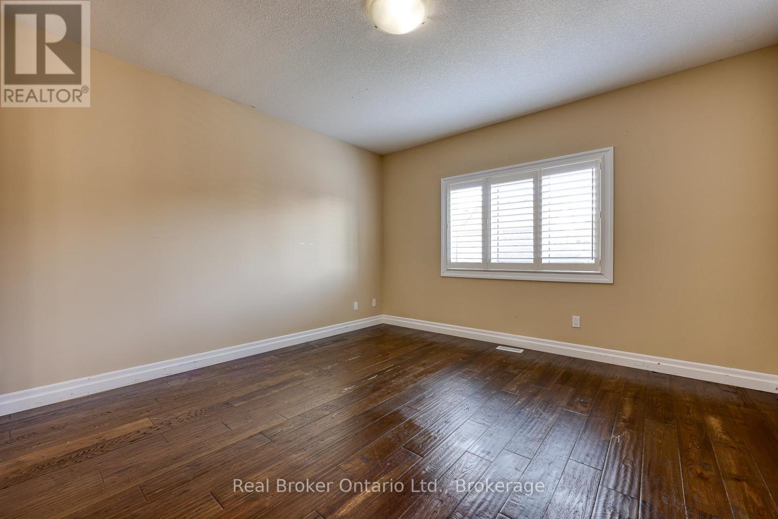 804 Normandy Drive, Woodstock (Woodstock - North), Ontario  N4T 0E6 - Photo 23 - X12706466