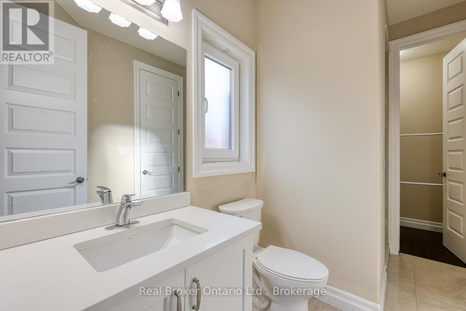 804 Normandy Drive, Woodstock (Woodstock - North), Ontario  N4T 0E6 - Photo 31 - X12706466