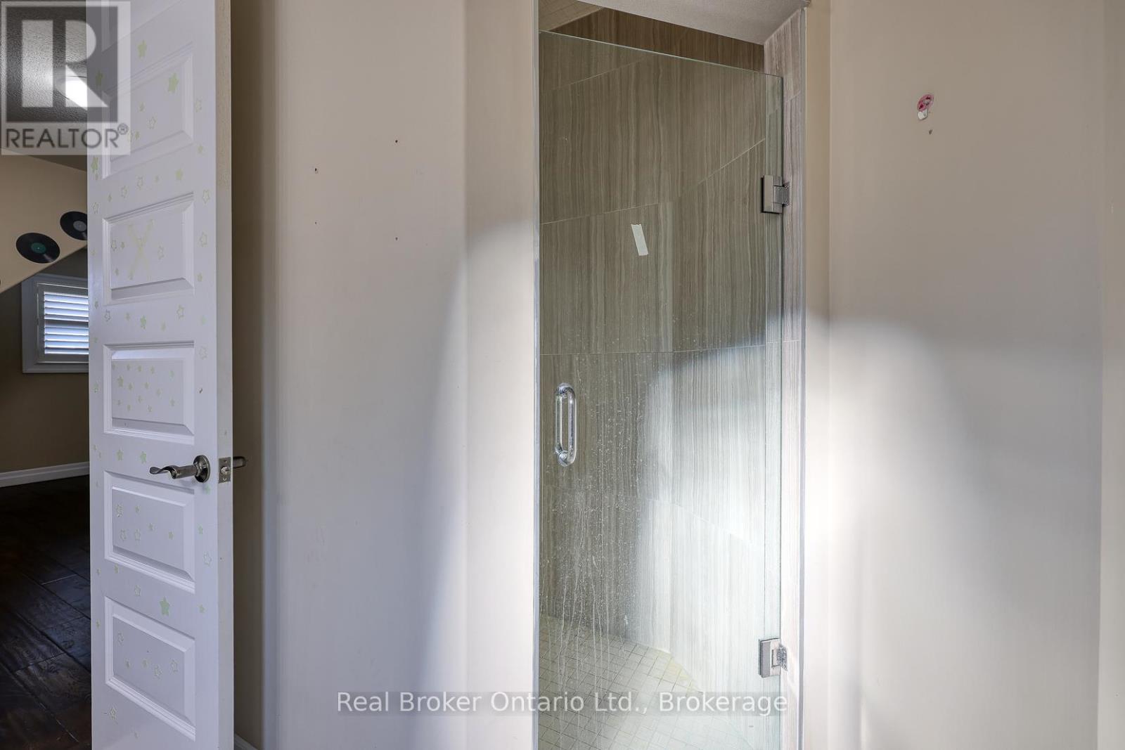 804 Normandy Drive, Woodstock (Woodstock - North), Ontario  N4T 0E6 - Photo 35 - X12706466