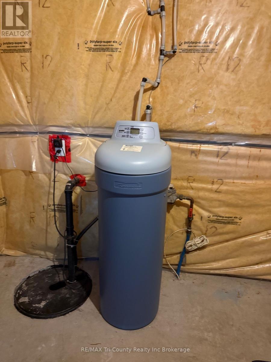 63 Woodhatch Crescent, Ingersoll (Ingersoll - North), Ontario  N5C 0A3 - Photo 18 - X12707790