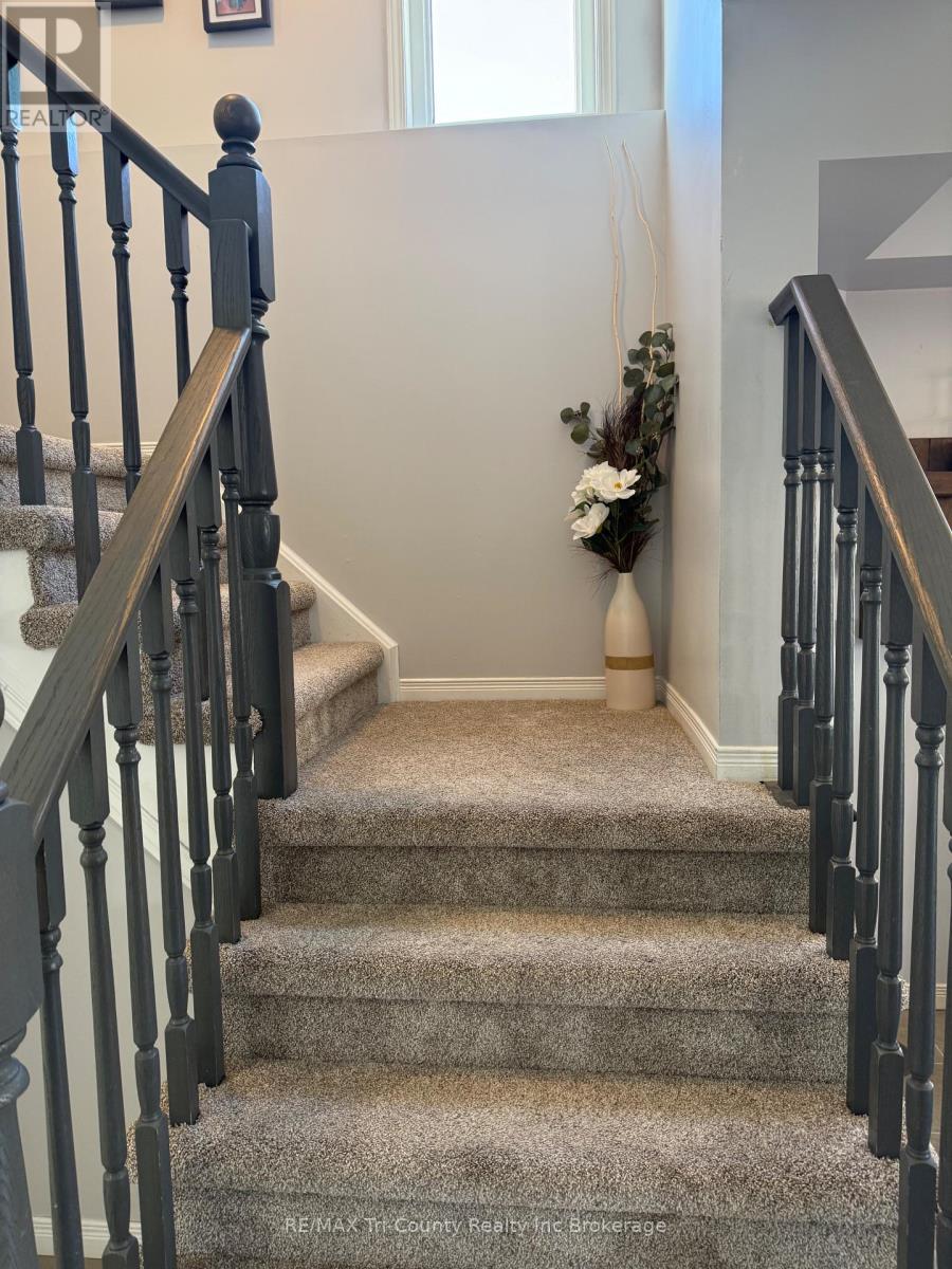 63 Woodhatch Crescent, Ingersoll (Ingersoll - North), Ontario  N5C 0A3 - Photo 8 - X12707790