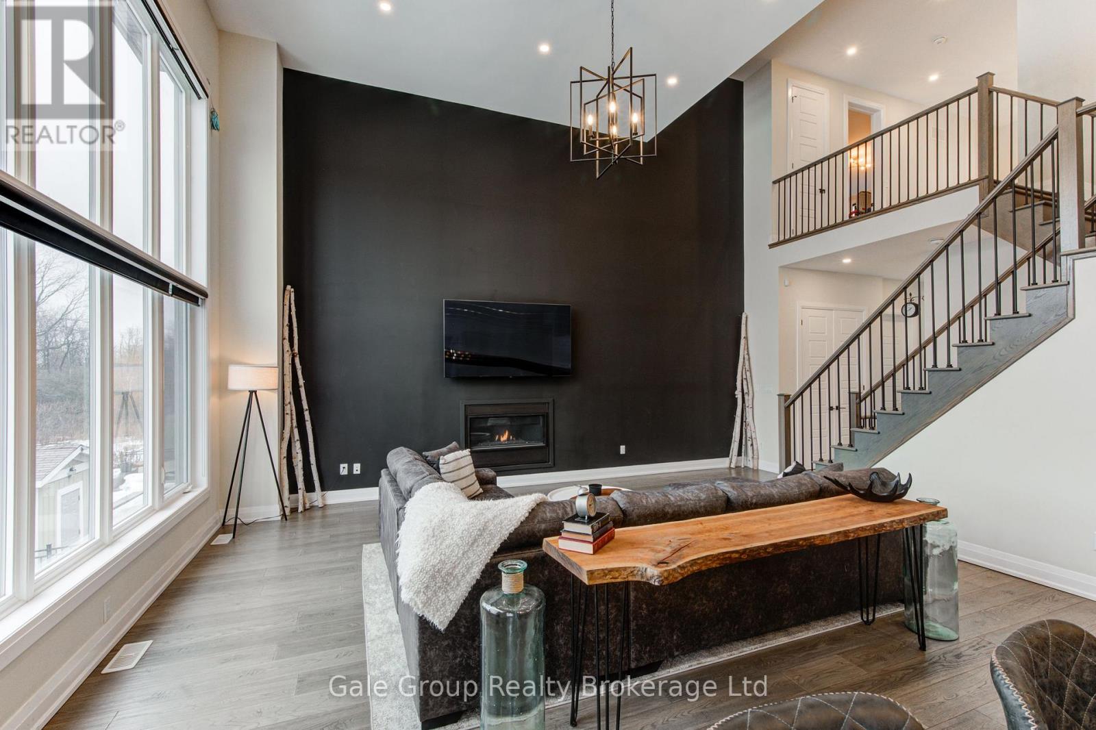 409 Somme Street, Woodstock (Woodstock - North), Ontario  N4T 0K3 - Photo 6 - X12708320