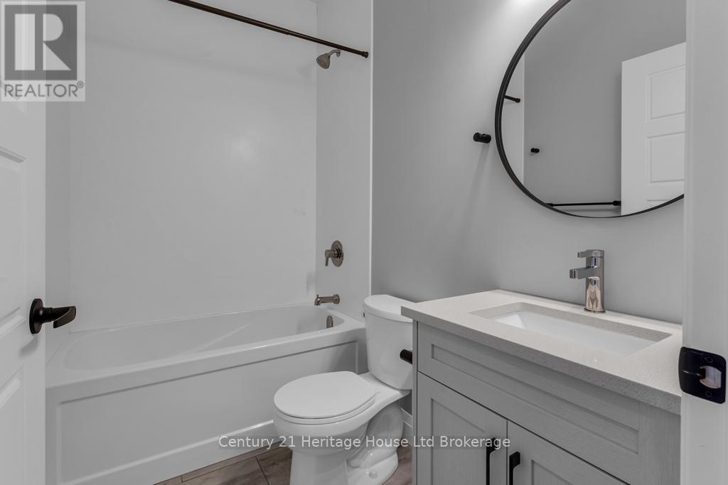 606 - 361 Quarter Town Line, Tillsonburg, Ontario  N4G 0K2 - Photo 13 - X12709294