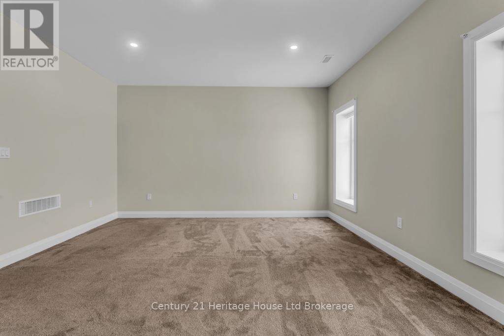 606 - 361 Quarter Town Line, Tillsonburg, Ontario  N4G 0K2 - Photo 20 - X12709294