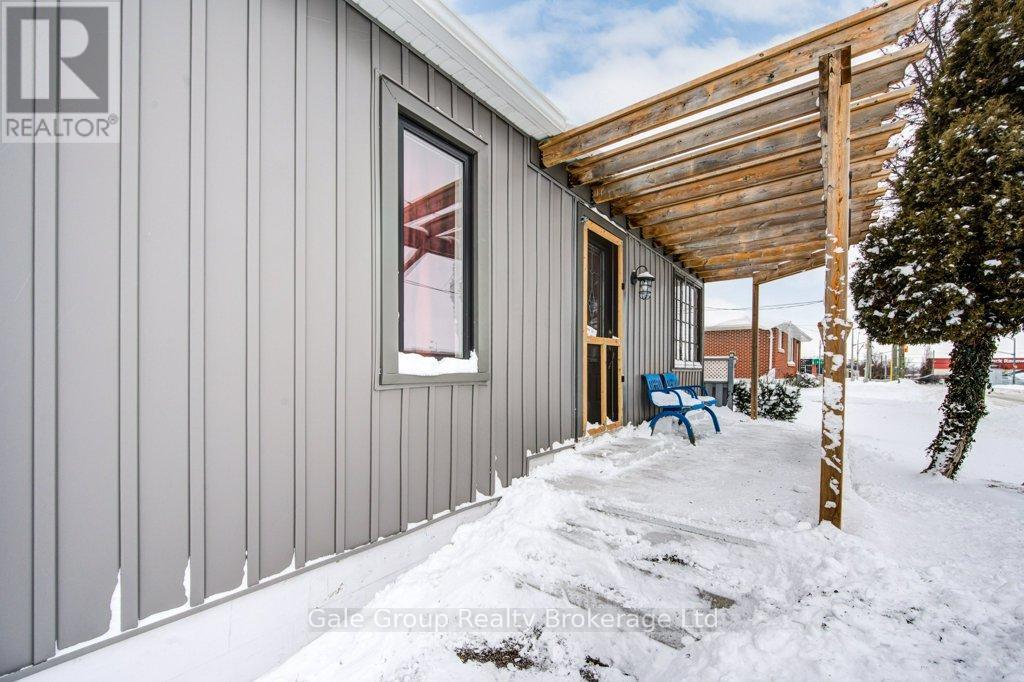 20 Teeple Street, Woodstock (Woodstock - South), Ontario  N4S 3Y7 - Photo 3 - X12709366