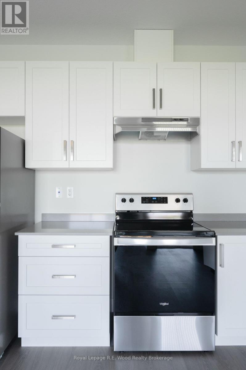 136 Concession Street E, Tillsonburg, Ontario  N4G 1P7 - Photo 18 - X12709632