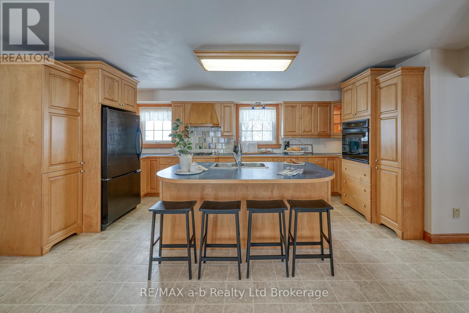 616070 13th Line, East Zorra-Tavistock, Ontario  N4S 7W1 - Photo 11 - X12712176