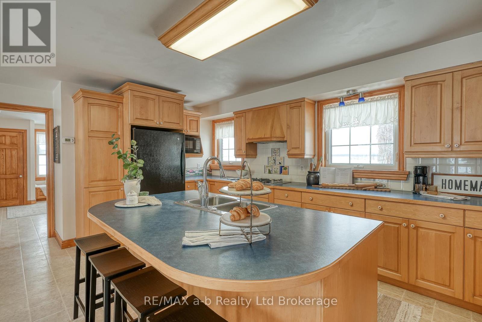 616070 13th Line, East Zorra-Tavistock, Ontario  N4S 7W1 - Photo 12 - X12712176