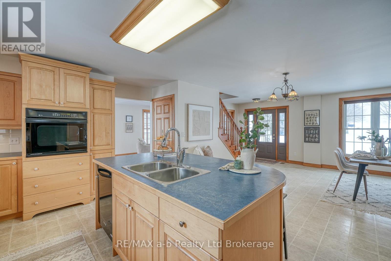 616070 13th Line, East Zorra-Tavistock, Ontario  N4S 7W1 - Photo 15 - X12712176