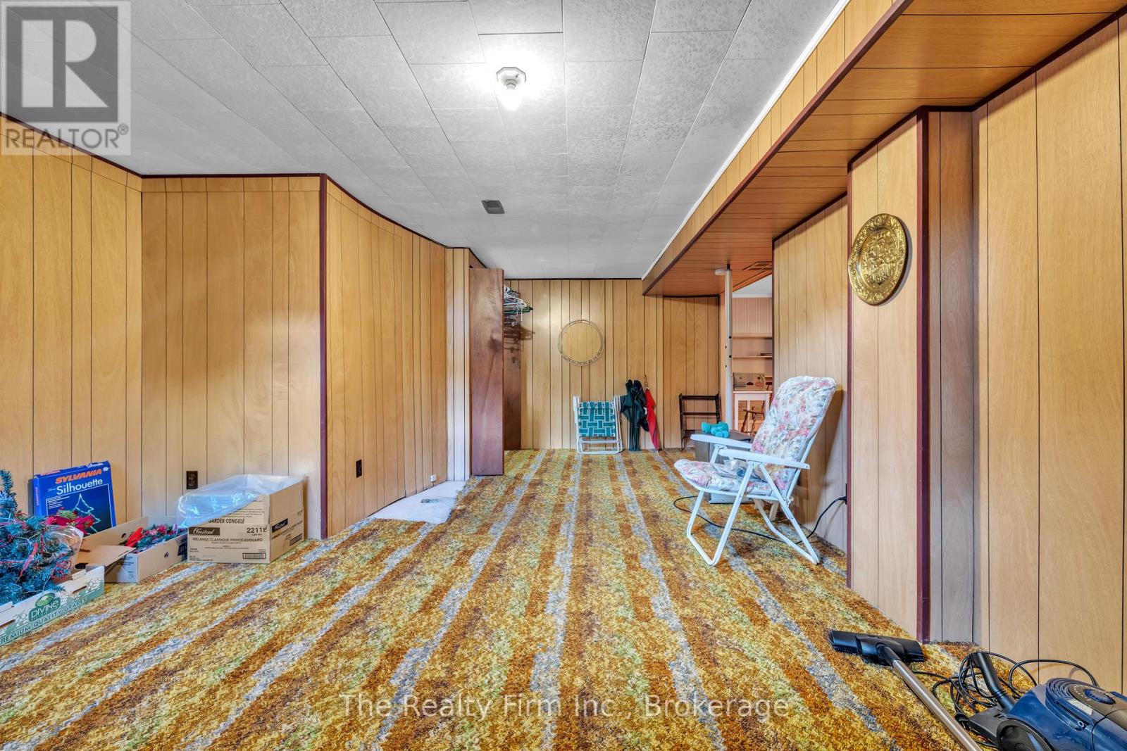 1 Earlscourt Crescent, Woodstock (Woodstock - North), Ontario  N4S 5H2 - Photo 23 - X12712258