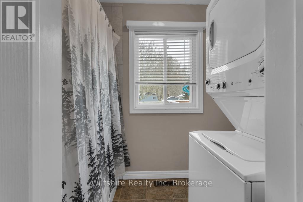 37 Chatham Street, Bayham (Port Burwell), Ontario  N0J 1T0 - Photo 10 - X12716912