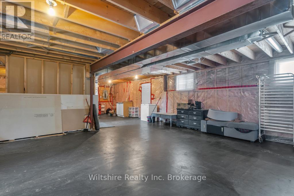 37 Chatham Street, Bayham (Port Burwell), Ontario  N0J 1T0 - Photo 16 - X12716912