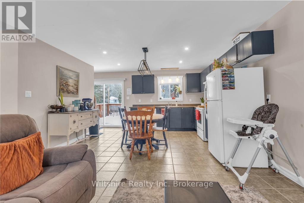 37 Chatham Street, Bayham (Port Burwell), Ontario  N0J 1T0 - Photo 5 - X12716912