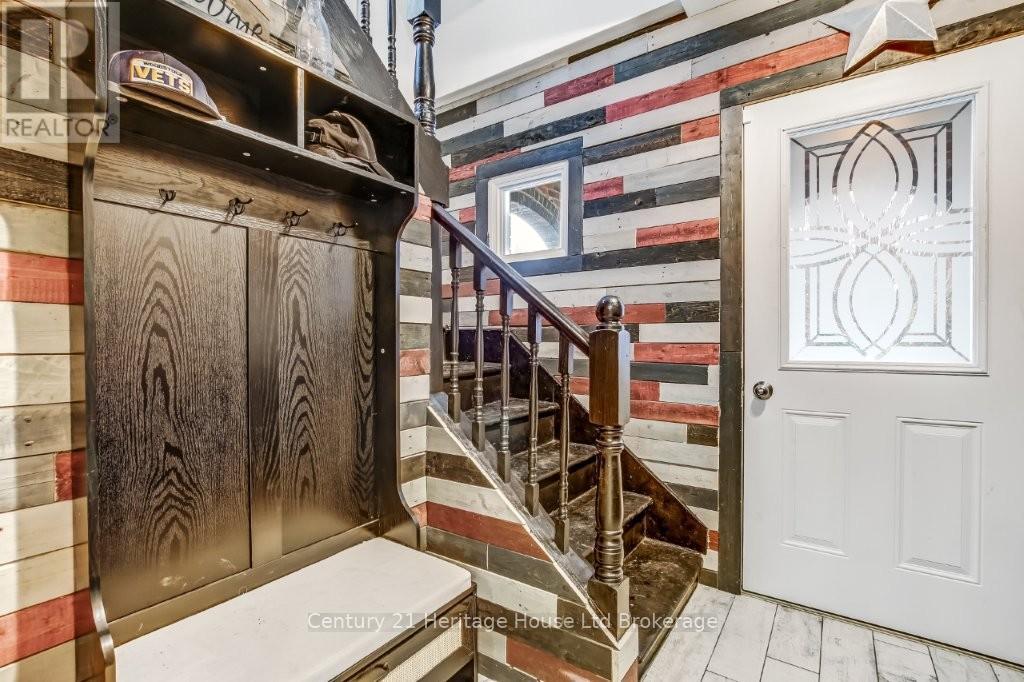 87 Bay Street, Woodstock (Woodstock - South), Ontario  N4S 3K7 - Photo 3 - X12723368