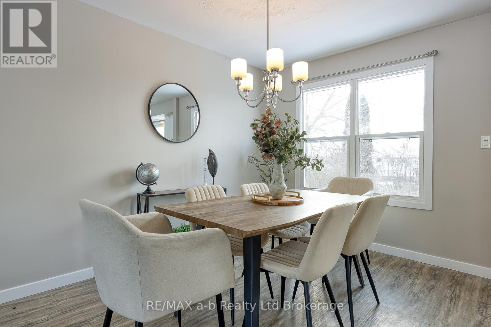 18 Bigham Crescent, Woodstock (Woodstock - South), Ontario  N4S 8H1 - Photo 14 - X12723860