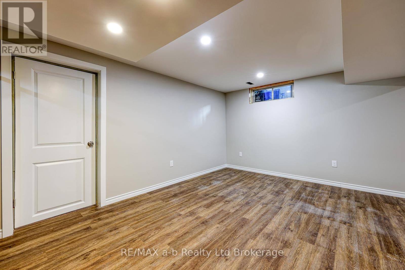 18 Bigham Crescent, Woodstock (Woodstock - South), Ontario  N4S 8H1 - Photo 34 - X12723860