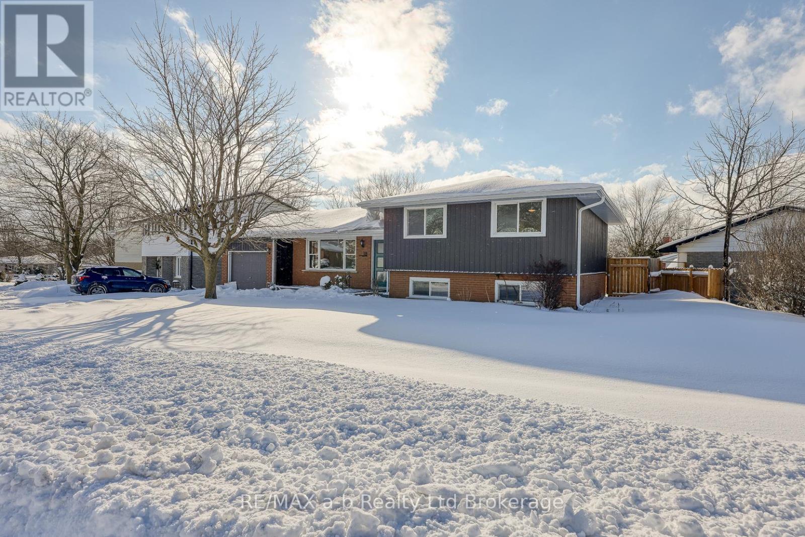 18 Bigham Crescent, Woodstock (Woodstock - South), Ontario  N4S 8H1 - Photo 40 - X12723860